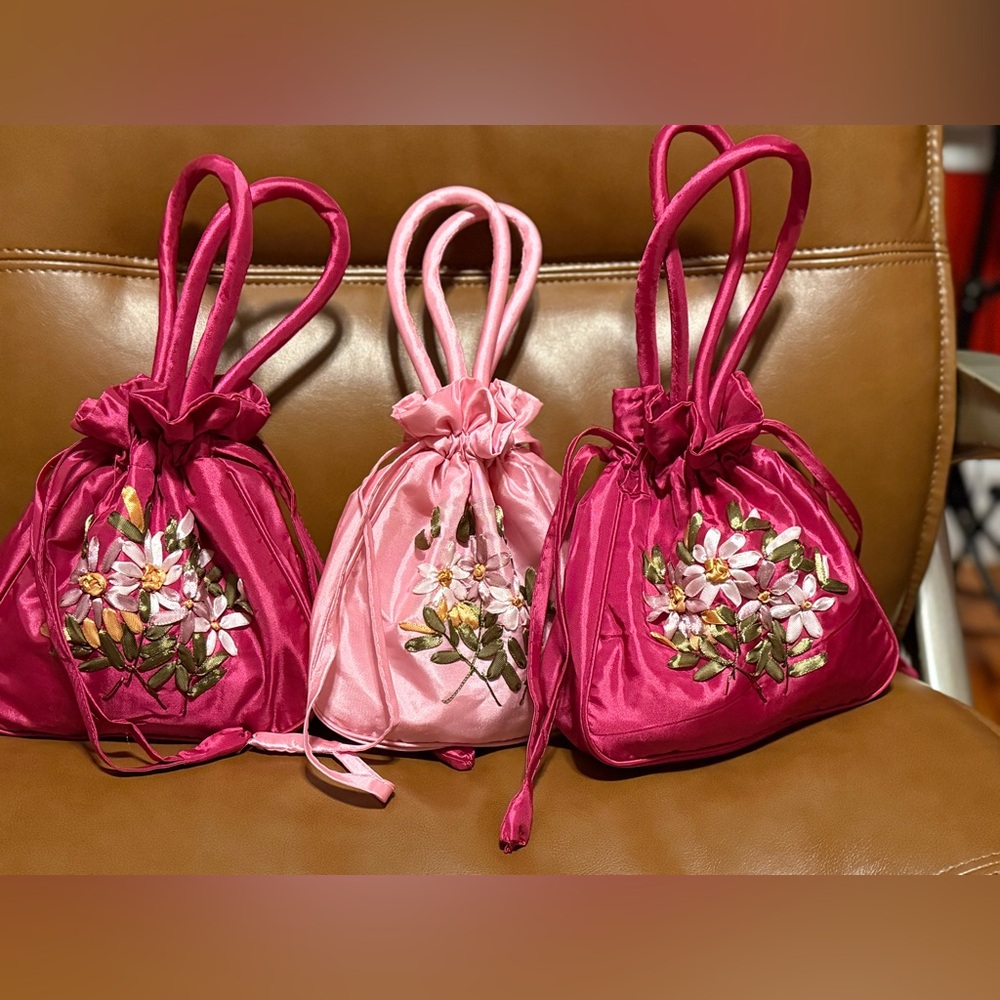 ✨ Mystery Jewelry Bag – A Treasure Waiting to Be Discovered! ✨ - Picture 2 of 9